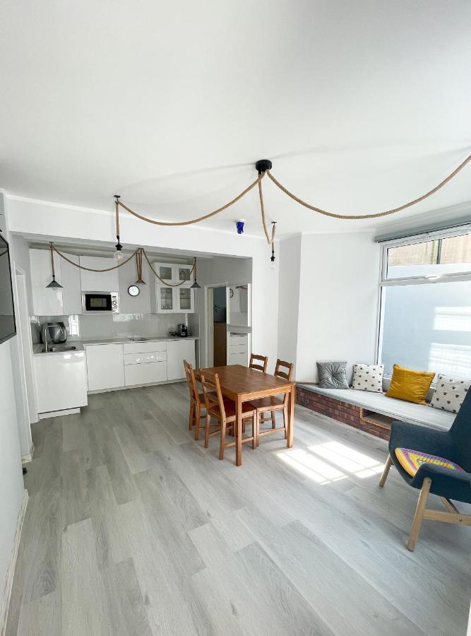 Bright Holidays Kemptown Apartment Brighton Exterior photo